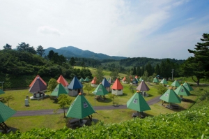名久井岳の山麓に広がる、みんなで楽しめる遊びの天国。
