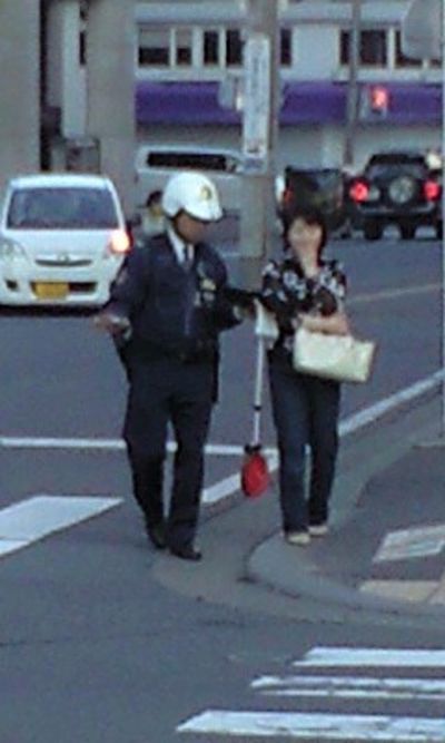 オイオイ…